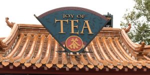 drinking around the world in Epcot drinking around the world in Epcot