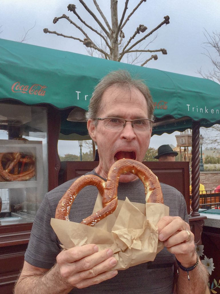 drinking around the world in Epcot drinking around the world in Epcot